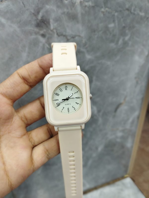 Ladies Watch Model Square
