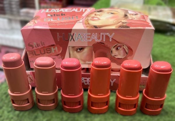 High-pigment Matte Blush Stick – Long-lasting, Water-resistant & Blendable Contour Balm – Random Shades